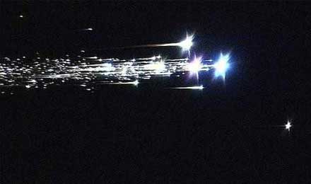 日本将于2019年生产8000美元一颗人造流星雨