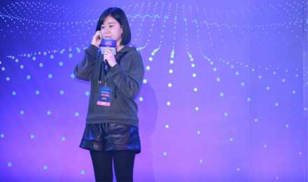 饿了么推出暖心科技:让百万外卖小哥骑车无需再低头看手机 饿了么推出暖心科技:让百万外卖小哥骑车无需再低头看手机