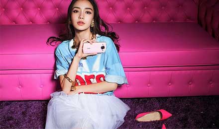 定价赶上iPhone 8,美图能收割利润还是会吓退粉丝?“应该不会再买了吧,这次的新款太贵啦,不如加点钱买iPhone X,美颜跟苹果相比,我现在更喜欢苹果了。” 定价赶上iPhone 8,美图能收割利润还是会吓退粉丝?“应该不会再买了吧,这次的新款太贵啦,不如加点钱买iPhone X,美颜跟苹果相比,我现在更喜欢苹果了。”