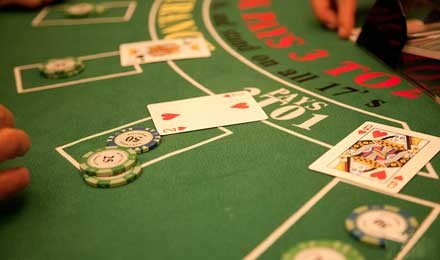 被定性为赌博房卡棋牌游戏,究竟是怎样一种模式? 被定性为赌博房卡棋牌游戏,究竟是怎样一种模式?