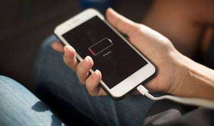 苹果换电池，别以为换了电池手机就会变快