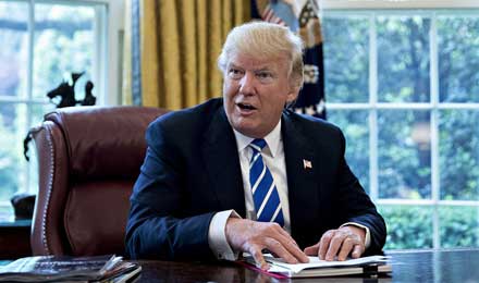 特朗普爱拿美股说事,白宫紧急回应暴跌不能怪他 特朗普爱拿美股说事,白宫紧急回应暴跌不能怪他