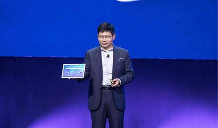 余承东:智能手机市场份额超15%才赚钱,华为迟早是老大 余承东:智能手机市场份额超15%才赚钱,华为迟早是老大