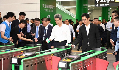 巨头卡位公共交通:深圳乘地铁也可以用微信扫码了 巨头卡位公共交通:深圳乘地铁也可以用微信扫码了