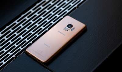 OV也要甘拜下风!三星旗舰手机曝光,曲面屏+真正全面屏 OV也要甘拜下风!三星旗舰手机曝光,曲面屏+真正全面屏