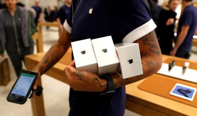 苹果股价周一大跌5%，Face ID硬件商曝光订单大减