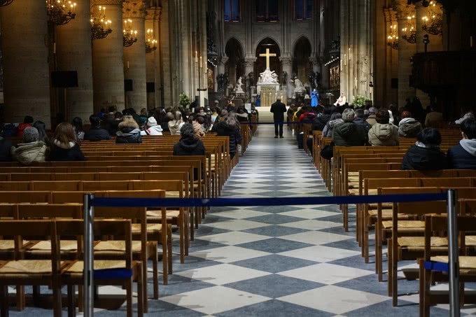 巴黎圣母院历经760年被毁，重修需要10年，这场炼狱让人哀叹