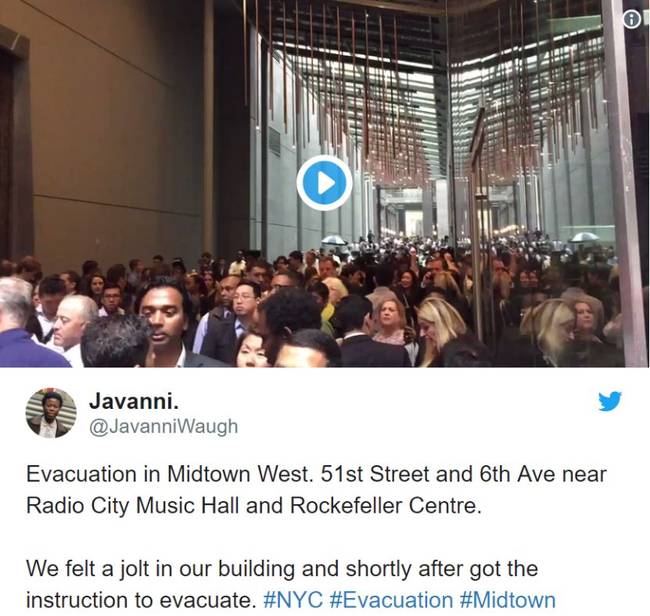 911惊魂重现 直升机撞进纽约曼哈顿高楼屋顶