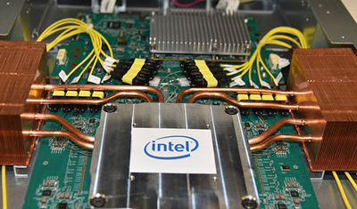 英特尔成功集成首个一体封装光学以太网交换机